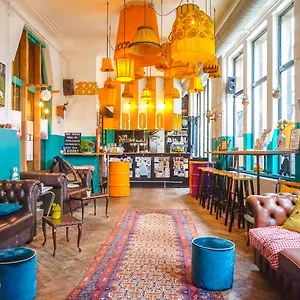https://hostel-room-rotterdam.thehaguehotels.net